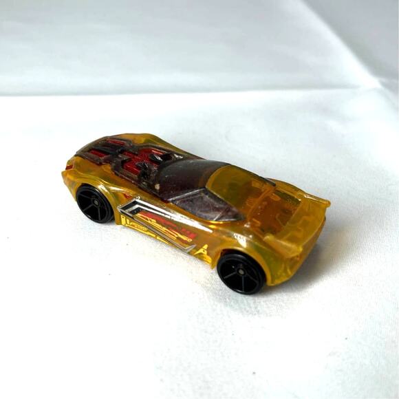 Hot Wheels HW Track Stars Race Nerve Hammer 2013 Yellow Car 1:64 Diecast Used - Picture 6 of 7